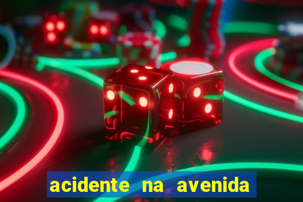acidente na avenida arquiteto vila nova artigas